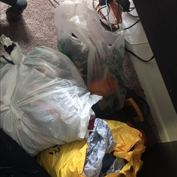 Boys clothes - Picture 1 of 2